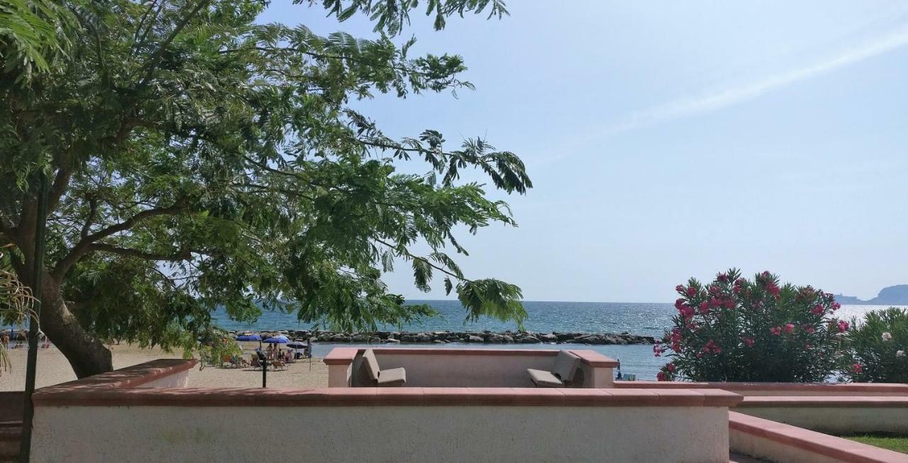 Domus Hormiae Lägenhet Formia Exteriör bild